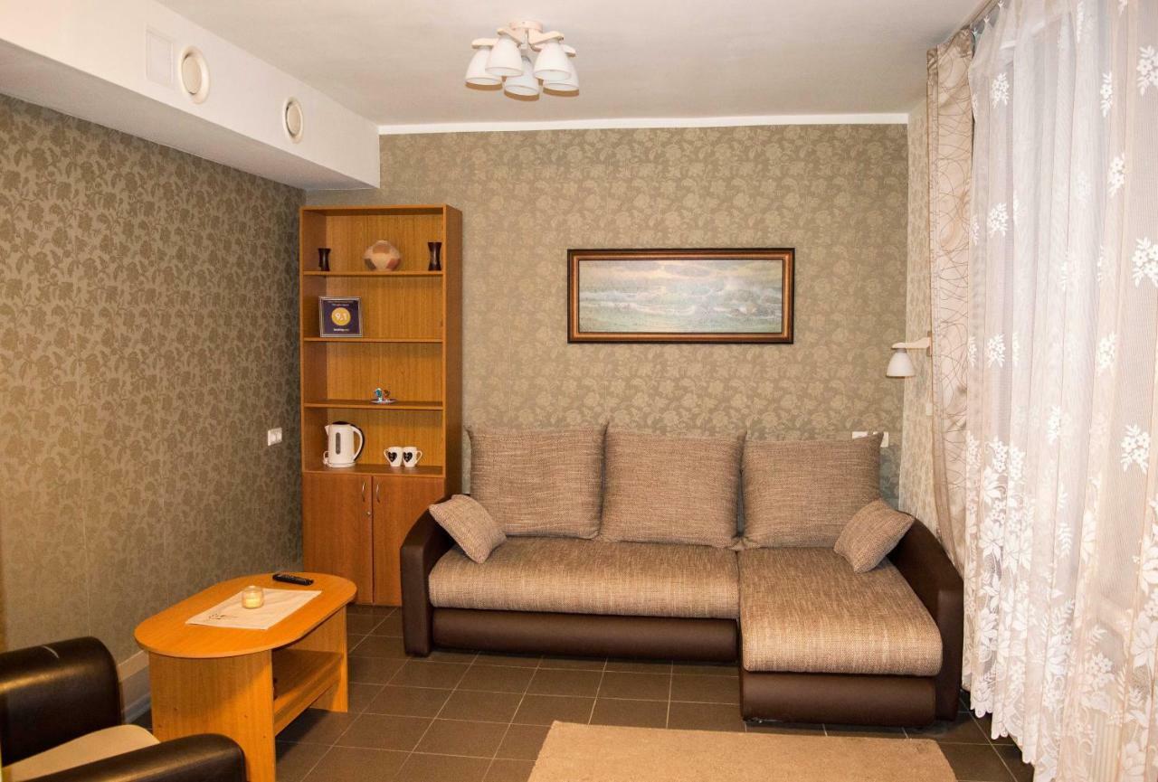 Õhtu põik majutus Pärnu Exterior foto